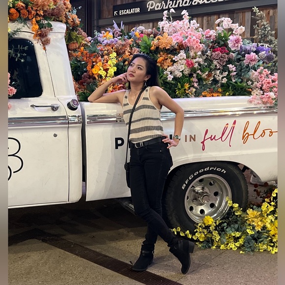 Hi, my name is Jo Cruz and I am a web and graphic designer and Posh is my hustle - Picture 4 of 16